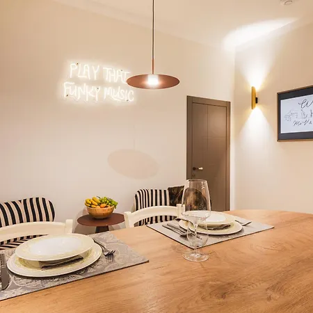 Funky West Apartament